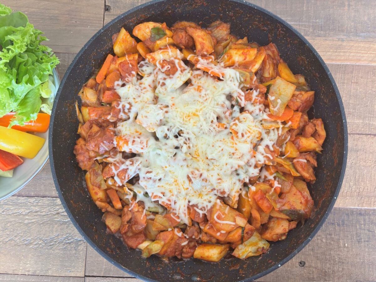 Dakgalbi (Spicy Korean Chicken Stir-Fry)