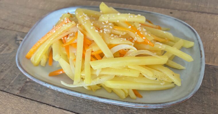 Stir-Fried Shredded Potatoes (Gamja-chae Bokkeum)