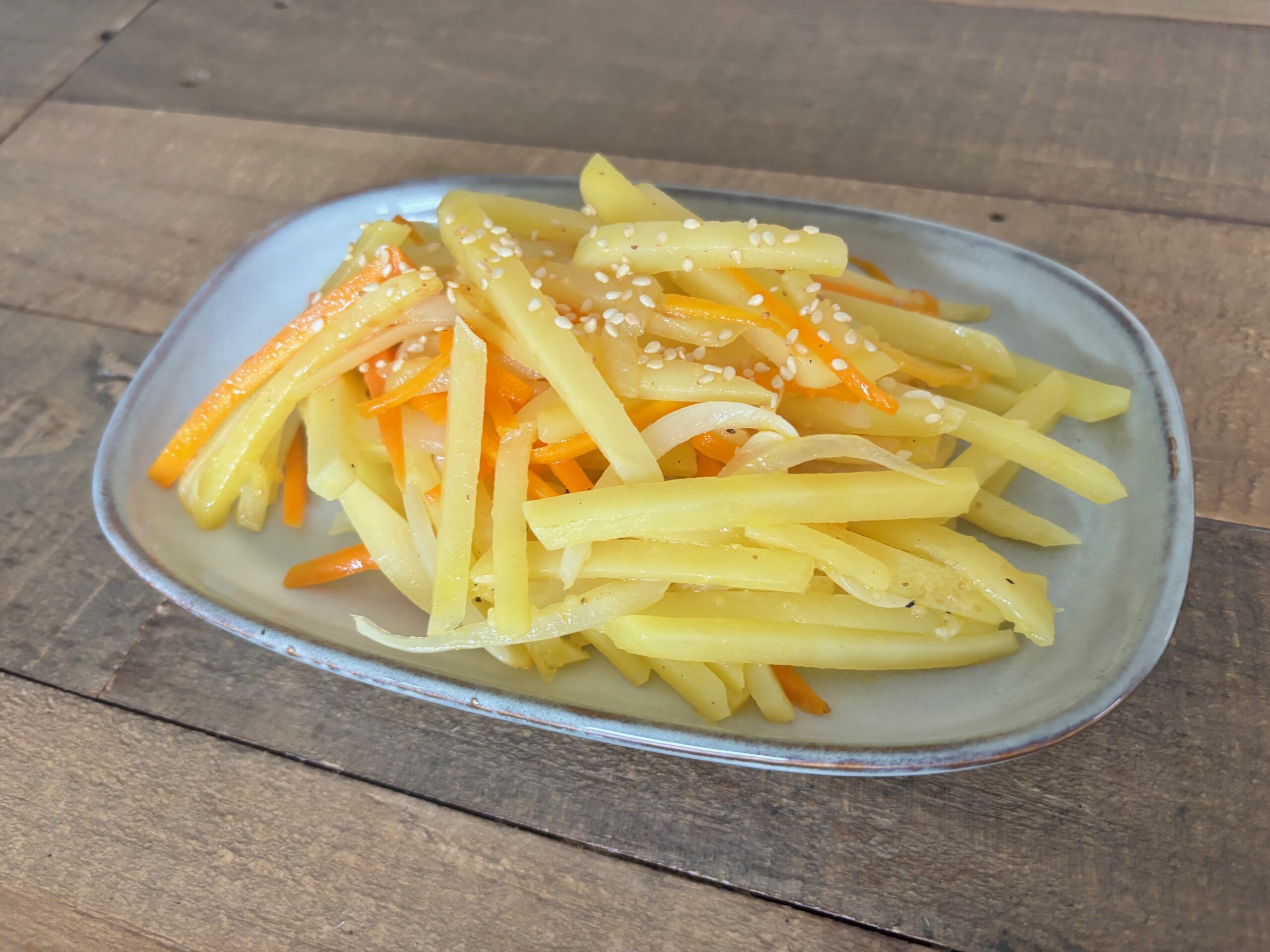 Stir-Fried Shredded Potatoes (Gamja-chae Bokkeum)