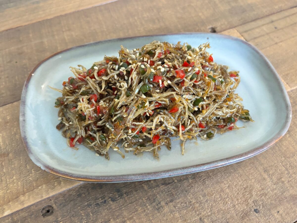 Spicy Anchovy Stir-Fry with Spicy Chilis (Korean Banchan)