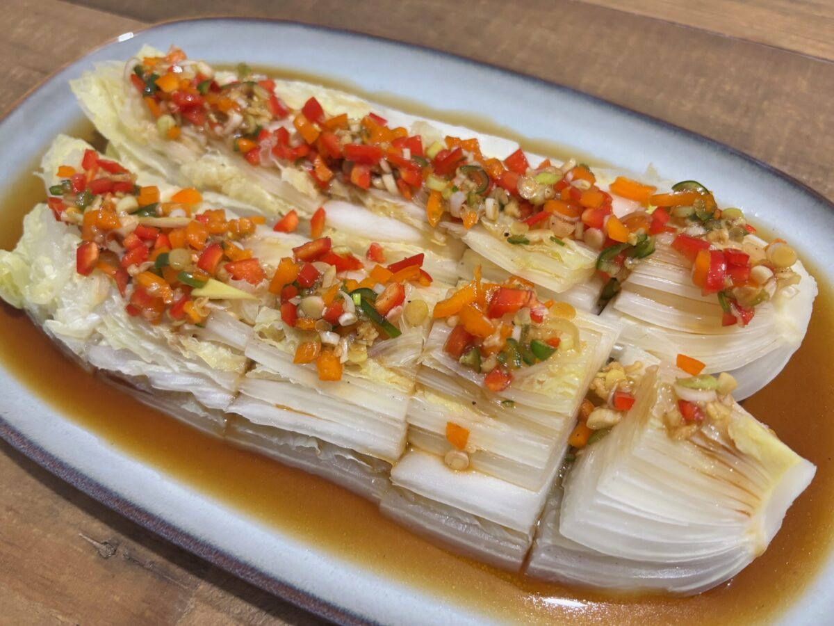 Steamed Napa Cabbage 배추찜 (Simple Recipe)